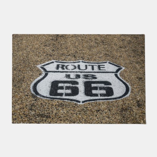 Route 66 in US Highway Shield Painted on Pavement Deurmat (Voorkant)