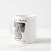 Route 66 Oatman Arizona Burros on the Street Koffiemok (Voorkant links)