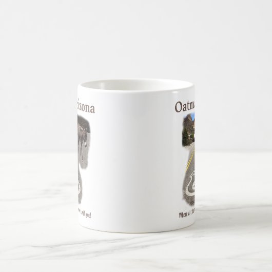 Route 66 Oatman Arizona Burros on the Street Koffiemok (Center)