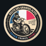 Route des Grandes Alpes Frankrijk | | Motorfiets Magneet<br><div class="desc">Route des Grandes Alpes gedaan in een ,  verontruste stijl embleem. Het is de naam van een legendarische reis van de bergen naar het zee,  over de Franse Alpen.</div>