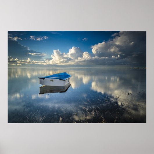 Row Boat op het water Poster (Voorkant)