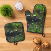 Row of Turtles Green Nature Photo Ovenwant & Pannenlap Set (Top down)