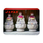 Row van Jizo monk standbeelden met bib en pet - Ja Magneet (Horizontaal)