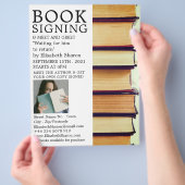 Row van oude boeken, schrijvers die het Boeken ond Flyer (Hand)