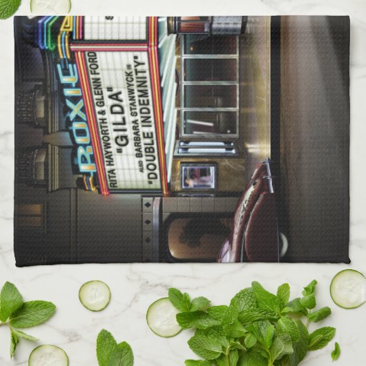 Roxie Afbeelding Show 2 Theedoek (Gevouwen)