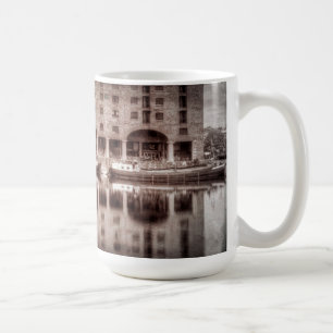 Royal Albert Dock Liverpool  Koffiemok