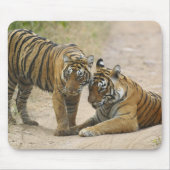 Royal Bengal Tiger en Young - Touch ahead, Muismat (Voorkant)