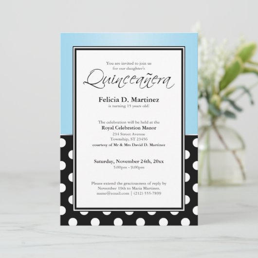 Royal Black Polka Dot Blue Quinceañera-uitnodiging Kaart (Staand voorkant)