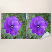 Royal Bloom: De Paarse Hibiscus Strandlaken (Voorkant)