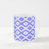 Royal blue and white diamond pattern matglas koffiemok (Voorkant rechts)