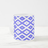 Royal blue and white diamond pattern matglas koffiemok (Voorkant links)