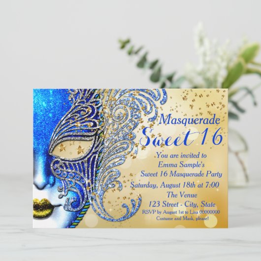 Royal Blue en Gold Sweet 16 Masquerade Party Kaart (Staand voorkant)