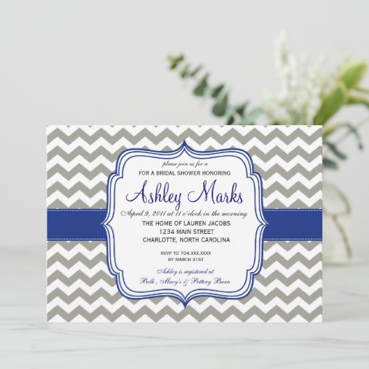Royal Blue en Gray Chevron Invitation Kaart (Staand voorkant)