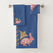 Royal Blue en Scandinavian Rabbit Bad Handdoek (Insitu)
