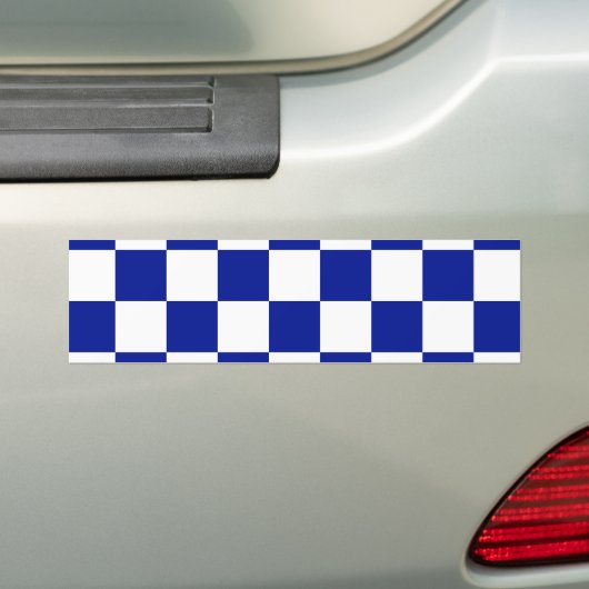 Royal Blue en White Checkered Pattern Bumpersticker (Op auto)