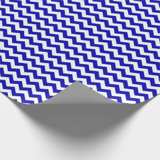 Royal Blue en White Medium Chevron Wrapping Paper Cadeaupapier (Hoek)