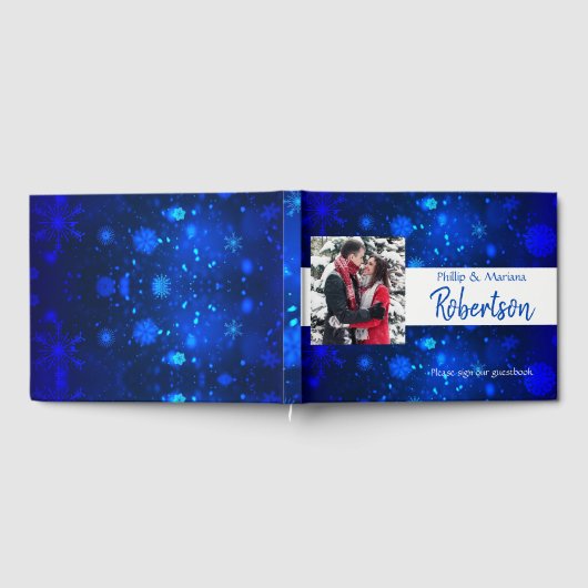 Royal Blue en White Snowflakes Winter Wedding Gastenboek (Volledig)
