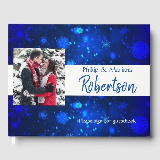 Royal Blue en White Snowflakes Winter Wedding Gastenboek (Voorkant)