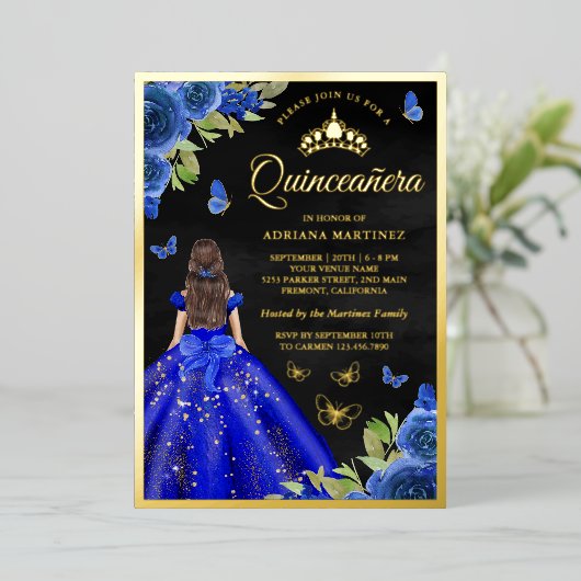 Royal Blue Floral Black Quinceanera Gold Folie Uitnodiging (Staand Voorkant)