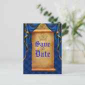 Royal Blue Gold Drapes Scroll Wedding Save Date Aankondigingskaart (Staand voorkant)