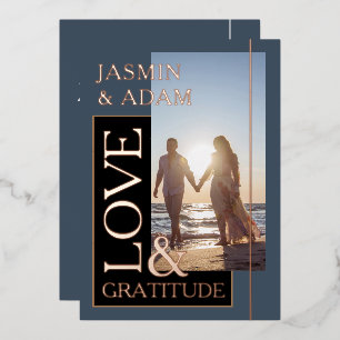 Royal Blue Gold Foto Bruiloft Liefde en Dankbaarhe Folie Uitnodiging