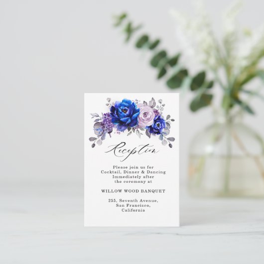 Royal Blue Lila Paarse Bloemen bruiloft Receptie Informatiekaartje (Staand voorkant)