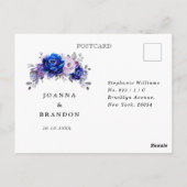 Royal Blue Lila Paarse Floral Wedding RSVP Briefkaart (Achterkant)
