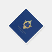 Royal Blue Monogram Crest Faux Gold bruiloft Servet (Hoek)