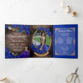 Royal Blue Rozen Gold Charro Foto Quinceañera Drieluik Uitnodiging (Binnen)