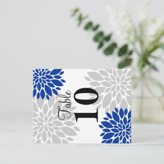 Royal Blue Silver-Gray Floral Burst Table Number Briefkaart (Staand voorkant)
