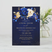 Royal Blue White Gold Metallic Floral Wedding Invi Kaart (Staand voorkant)
