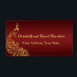Royal Burgundy Gold Peacock Weddenschap Label<br><div class="desc">Uniek ontwerp met een Royal Burgundy Gradient-achtergrond en abstracte Gold Sparking Peacocks voor uw speciale bruiloft. Het zal een unieke indruk geven op je trouwstijl. Wees anders! Pas je eigen gegevens aan. Als u de tekst moet verplaatsen of de grootte, het lettertype of de kleur moet wijzigen, klikt u op...</div>