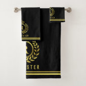 Royal Crown Laurel Wreath Black Gold Monogramed Bad Handdoek (Insitu)