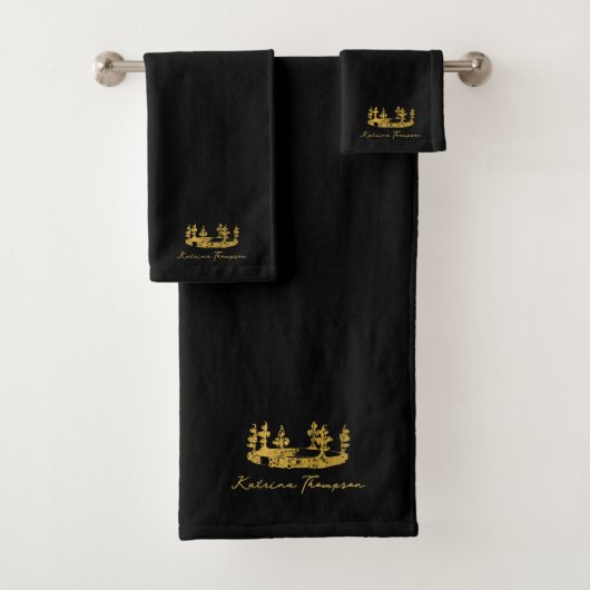 Royal Crown Luxe Zwart & Goud Monogram Bad Handdoek (Insitu)