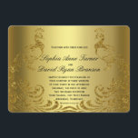Royal Gold Abstract Peacock Wedding Invitation Kaart<br><div class="desc">Zeer elegant ontwerp met een gouden achtergrond en abstracte gouden mousserende pacocks voor een speciale bruiloft. Het zal een unieke indruk geven op je trouwstijl. Wees anders! Pas je eigen gegevens aan. Als u de tekst moet verplaatsen of de grootte, het lettertype of de kleur moet wijzigen, klikt u op...</div>