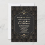 Royal Gold Great Gatsby Art Deco Rehearsal Dinner Kaart<br><div class="desc">Royal Gold Black Great Gatsby Wedding-kaartontwerp. Het koninklijke, Romantische, kaartontwerp met een Great Gatsby art deco-stijl, een Roaring-Hollywood uit 1920, met faux Gold folie Fleur-de-lis-bekleding, divider en prachtige lettertypen, op een zwarte getextureerde achtergrond. Het gebruik past hulpmiddel aan om uw informatie toe te voegen. Voor meer, bezoek alsjeblieft mijn Charming...</div>