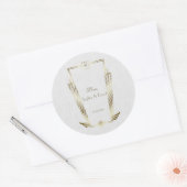 Royal Gold White Art Deco Monogram Weddenschap Ronde Sticker (Envelop)