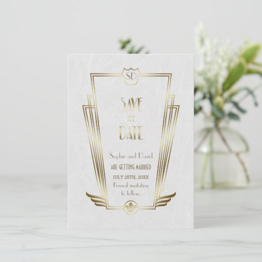 Royal Gold Witte Art Deco Monogram Save The Date (Staand voorkant)