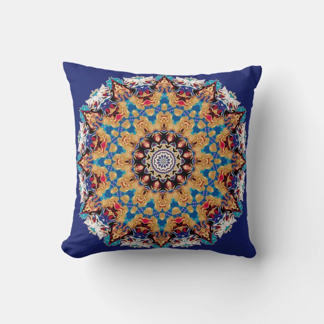 Royal Highness Kaleidoscope Pillow in 2 Sizes Kussen (Voorkant)