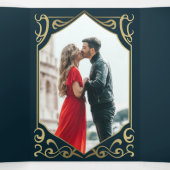 Royal Medieval Fantasy Monogram Weddenschap Drieluik Uitnodiging (Binnenkant midden)