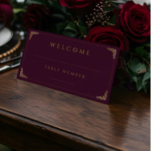 Royal Muse Medieval Fantasy Plum Floral Wedding Plaatskaartje