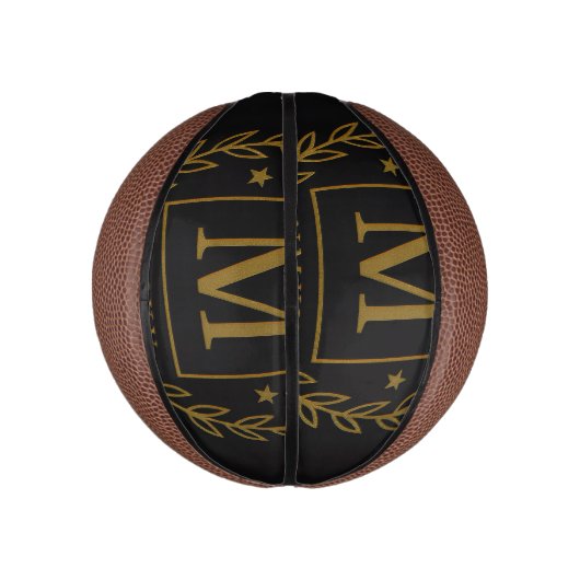 "Royal NMKY Emblem – Monogram M Crest Design" Basketbal (Verticaal)