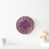 Royal Paars Gold Damask Pattern Fleur Monogram Ronde Klok (Huis)