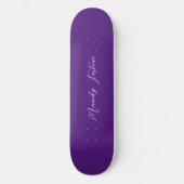 Royal Paarse Plain Elegant Minimalistische Kalligr Persoonlijk Skateboard (Voorkant)
