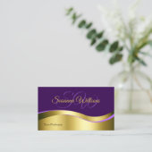 Royal Paarse Wavy Gold Decor met Initialen Elegant Visitekaartje (Staand voorkant)