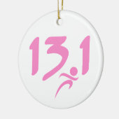 Roze 13.1 halve marathon keramisch ornament (Links)