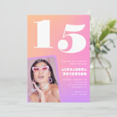 Roze 15e verjaardag uitnodigingen voor haar Retro  (Staand voorkant)