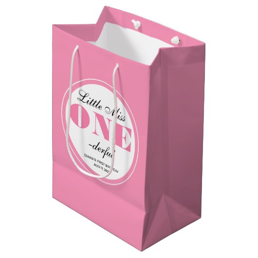 Roze 1e verjaardag medium cadeauzakje (Voorkant Gekanteld)