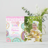 Roze 2e verjaardag Donut Party Foto Kaart (Staand voorkant)