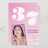 Roze 37e verjaardag uitnodigingen Retro Foto (Voorkant / Achterkant)